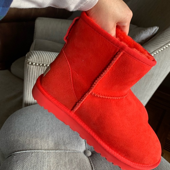 Womens UGG® Classic Mini II Boot - Picture 9 of 11